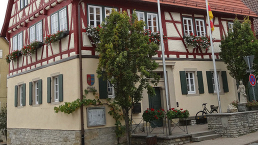 rathaus hueffenhardt