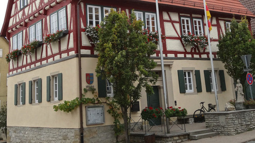 rathaus hueffenhardt