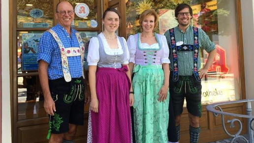 Promenade Apotheke Garmisch Tracht Promenade-Apotheke 01