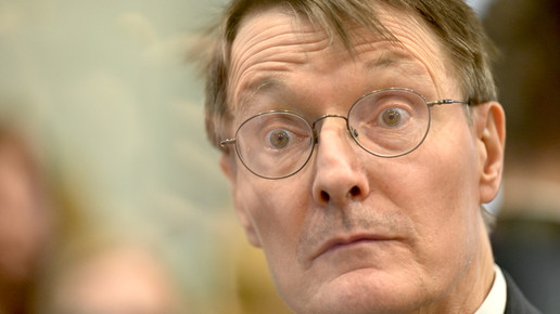 Lauterbach hält an Apothekenreform fest