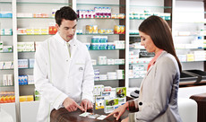 LINDA Tieraktion Frau Mann Apotheke