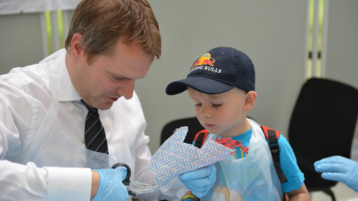 bahr-teddyklinik-gips 20130508-1