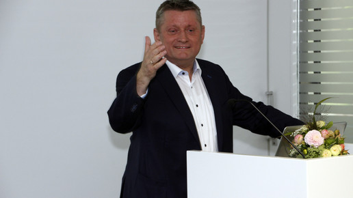 groehe rednerpult krampe bmg