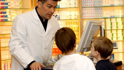 Kinder als Bote: Arzneimittelabgabe berechtigt?