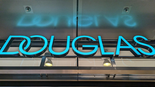 Douglas knackt 4-Milliarden-Umsatz-Marke