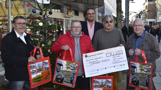 scheck christbaum schmucking1 punkt-apo