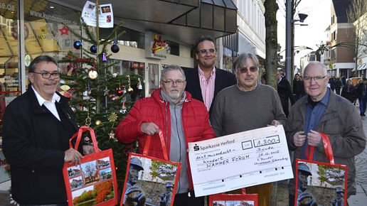 scheck christbaum schmucking1 punkt-apo