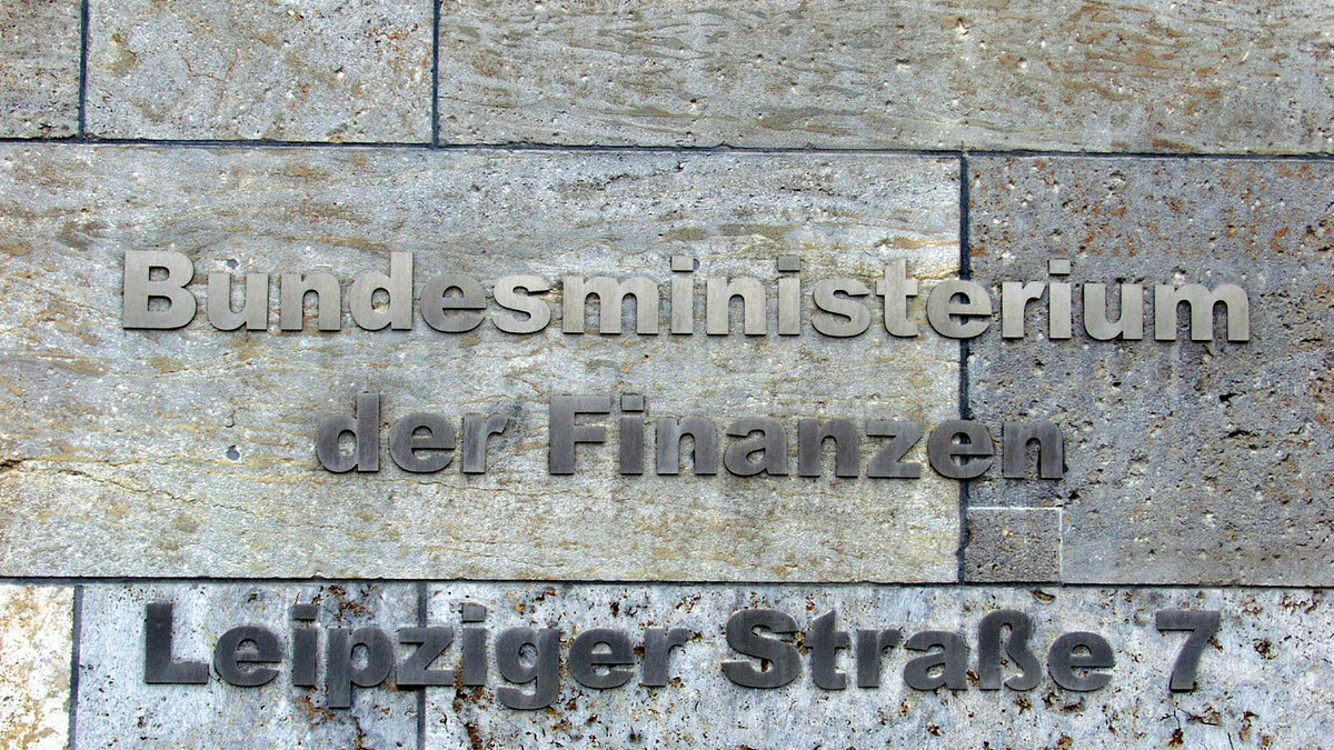 Gastro-MwSt-sinkt-Entfernungspauschale-steigt