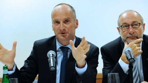 0005-dat dialog schmidt-wolf1