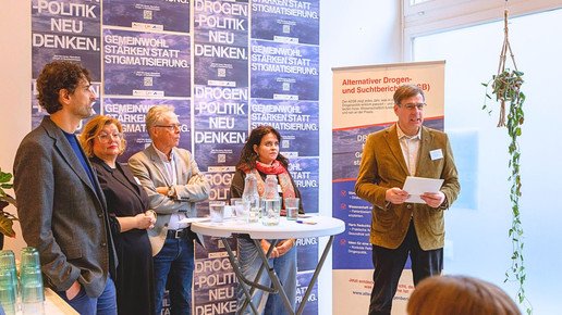 Cannabis: Fachgeschäft in Berlin zunächst gescheitert