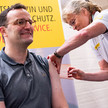 Spahn ruft Gesundheitspersonal zur Impfung auf