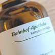 Eine Ölflasche der Bahnhof-Apotheke Kempten.