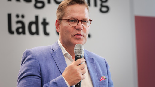 Tino Sorge spricht