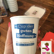kbv becher cafe frau schneider KBV-Kaffeebecher für Studienanfänger