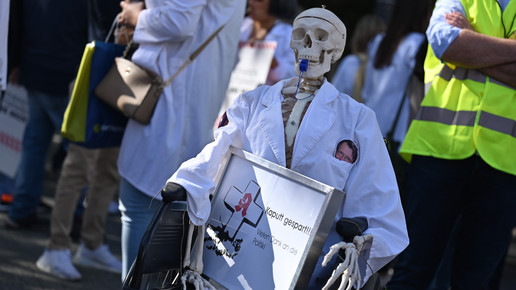 Skelett bei Apothekerdemo