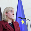 Nina Warken und Friedrich Merz beim Pressestatement