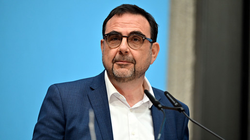 Holetschek: „Steuern sehenden Auges in die Krise“