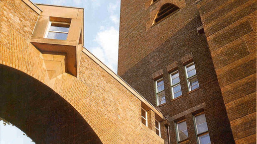 med pressefotos 002-behrensbau-tor