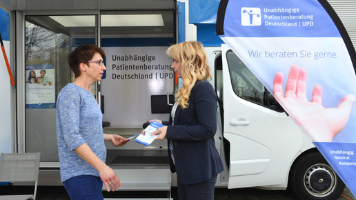UPD Beratungsmobil Beratungsszene aussen UPD