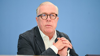 Ärzte-Präsident: „Maßnahmen mit der Brechstange“