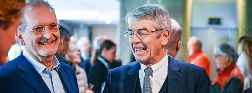 Oesterle verliert Machtkampf bei DocMorris Walter Oberhänsli und Dr. Fritz Oesterle auf der DocMorris-Generalversammlung