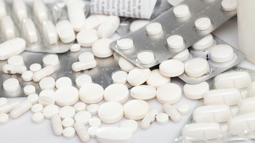 Apotheker handelt kiloweise mit Schlafmittel