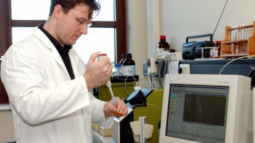 0004-1288945828 9095