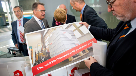 ABDA uebergabeunterschriften09 domma