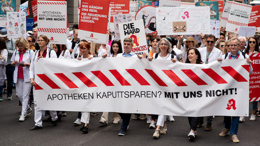 Apotheken sollen „Kommentarspalten fluten“