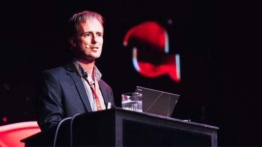 Dr. Philipp Hoffmann auf der Bühne der VISION.A