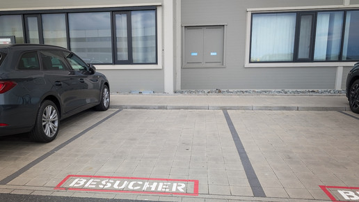 Lager von dm in Bor/Tschechien von außen