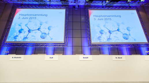 stada-hv2015 podium leer stada