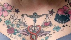 Gepiercte PTA sucht tätowierten Chef