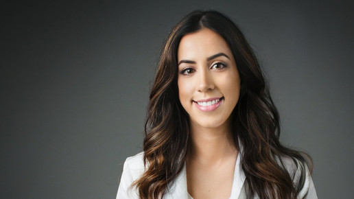 Apothekerin Nadina Martins lächelt. Mehr dazu im Artikel.