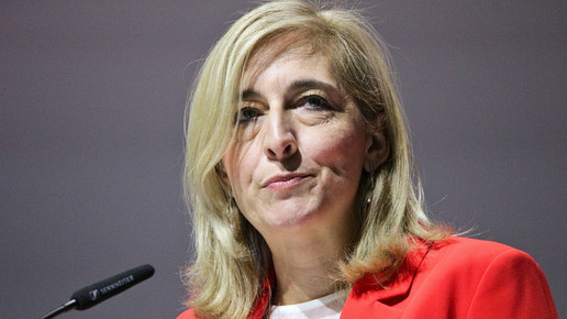 Nina Warken spricht 