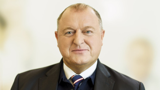 Foto: Portrait von Dr. Armin Hoffmann, Präsident der Bundesapothekerkammer und der Apothekerkammer Nordrhein