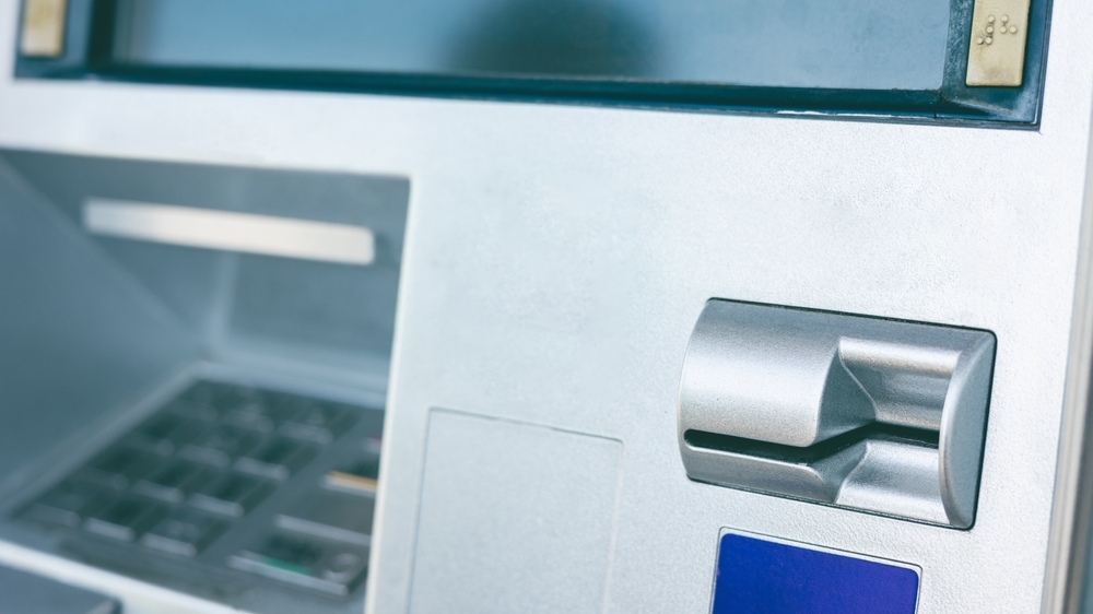Apotheke als Kollateralschaden: Einbrecher sprengen Geldautomaten