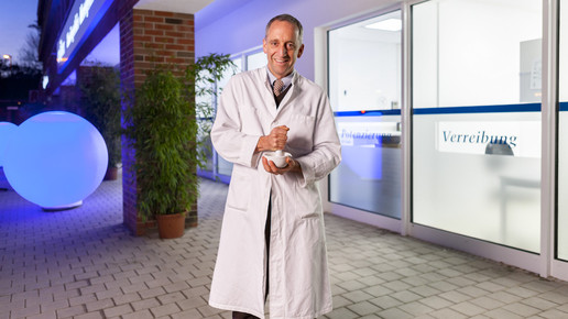 04-dr-hannes-proeller