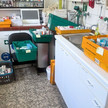 Kisten mit Arzneimitteln in der Limes Apotheke