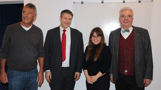 Cemile Giousouf 4 Internationale Rathaus-Apotheke