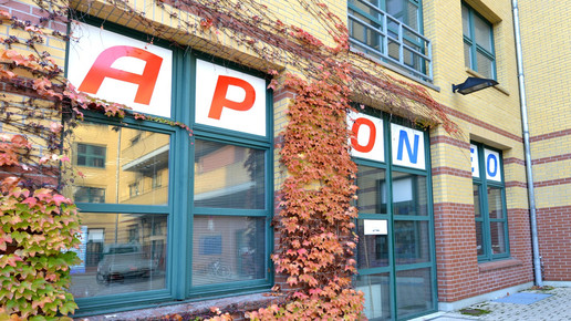 aponeo aussen eh aaneu