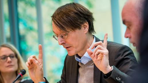 Lauterbach161214 pg6 domma