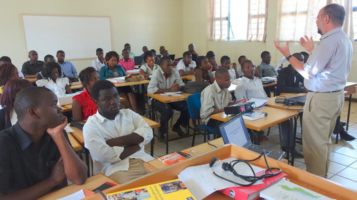 Lutz Heide malawi Pharmaziestudenten privat