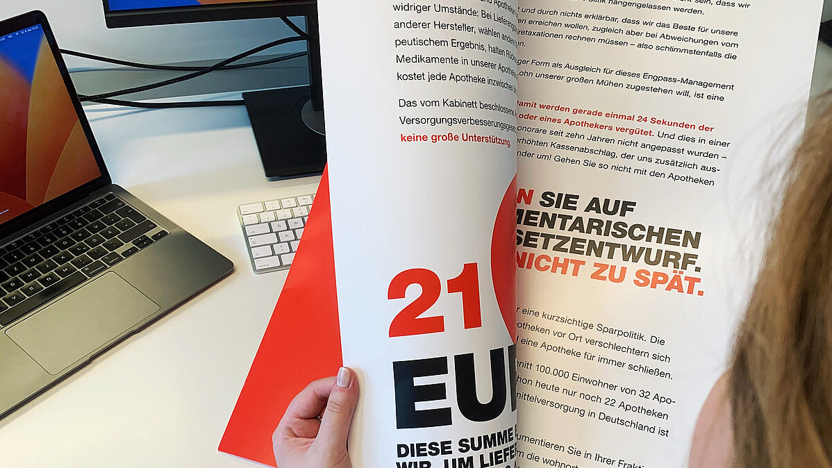 Eskalation: Abda schickt XXL-Briefe | APOTHEKE ADHOC