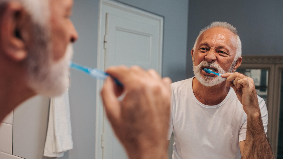 Tipps zur Zahn- und Mundpflege bei besonderen Patientengruppen