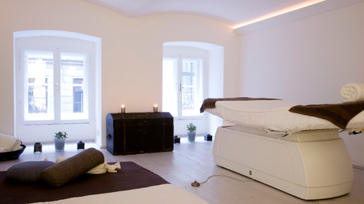 Saint Charles Hideaway7203 Saint Charles Apo