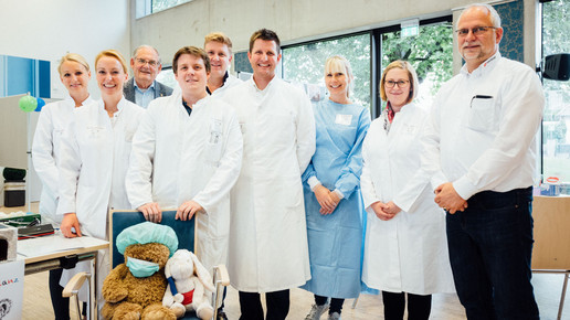 Dom-Apotheke Maltester Paderborn Teddy Ambulanz Team Dom-Apotheke