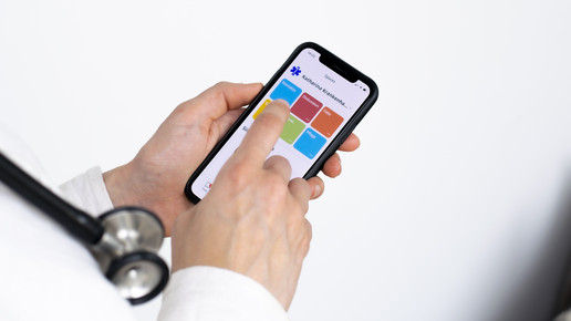 Siilo: PKV setzt auf niederländisches Apotheker-Whatsapp