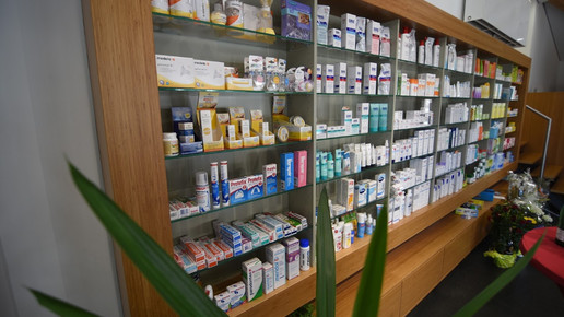 innen 2 Glueckauf-Apotheke