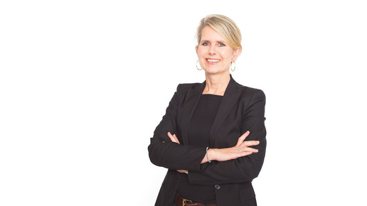 Apothekerin Theresa Holler lächelt. Mehr dazu im Artikel.